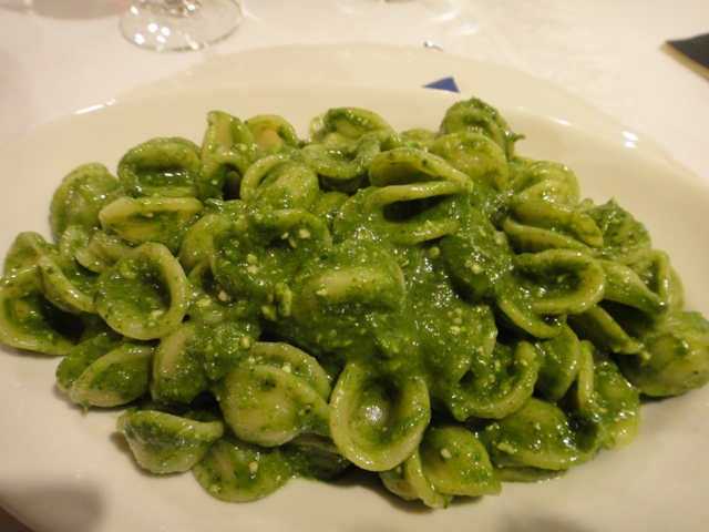 9-27-10%20Orcchietti%20with%20rugola%20pesto.JPG