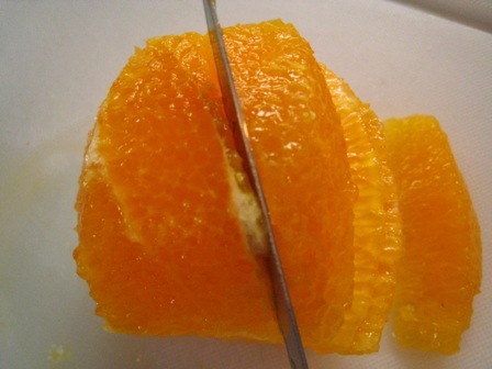 How%20to%20segment%20an%20orange%203.JPG