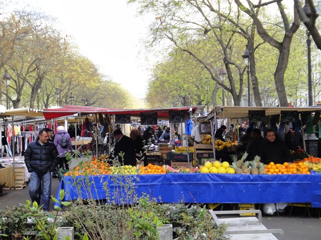 Marche%20de%20la%20Bastille%20Market%203.JPG