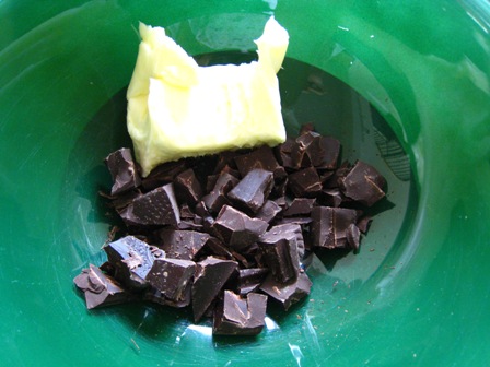 Melting%20chocolate%20and%20butter%20together.JPG