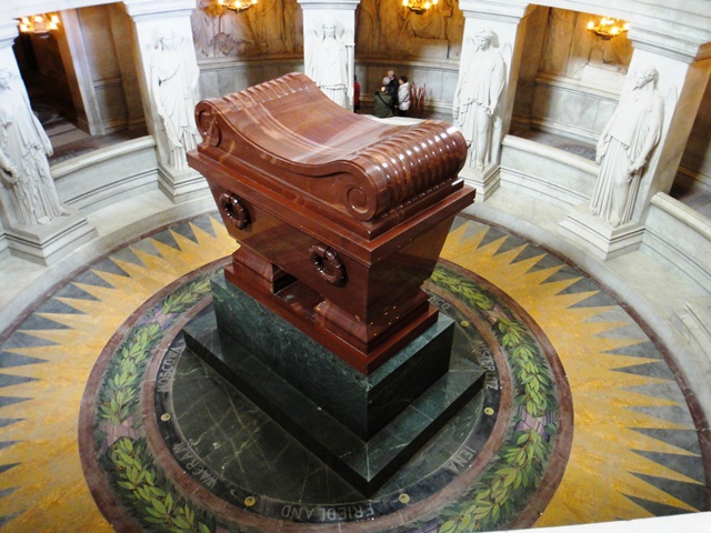 Napoleon%27s%20Tomb2.JPG