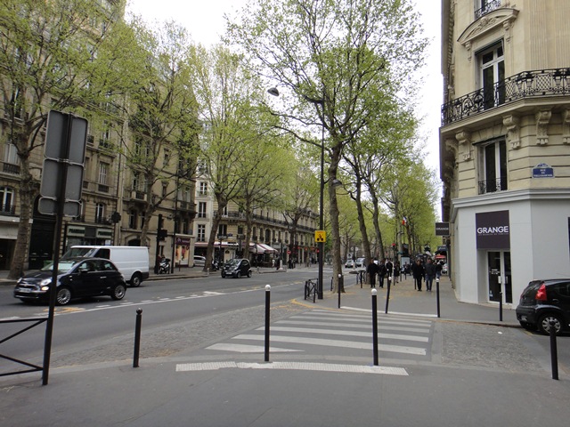 On%20boulevard%20St.%20Germain%203.JPG