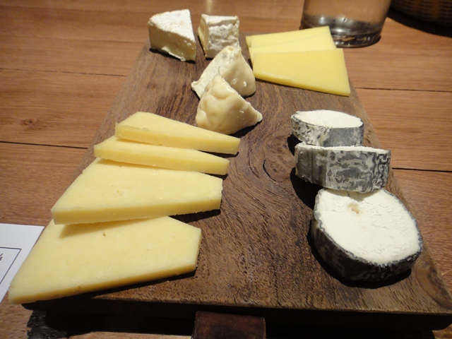 Wine%20Tasting%20O%20Chateau%20-cheeses.jpg