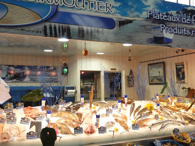 fish%20market%20at%20Saint%20Quentin%20market%20%234%204-10-12.jpg