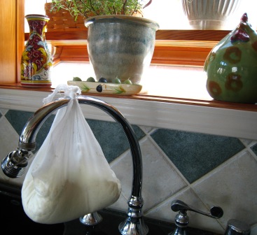 ricotta%20hanging%20to%20drain.JPG